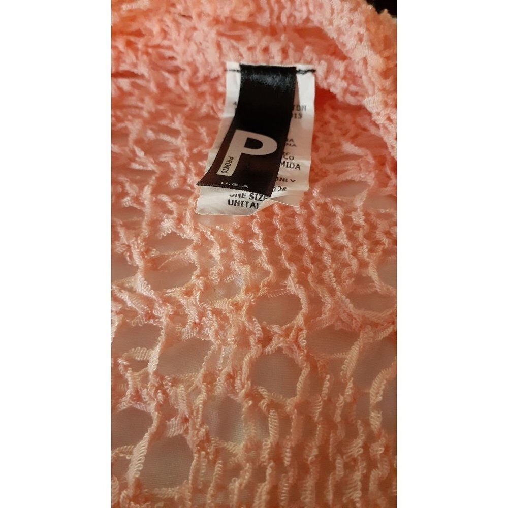 Cape - Picture 7 of 7